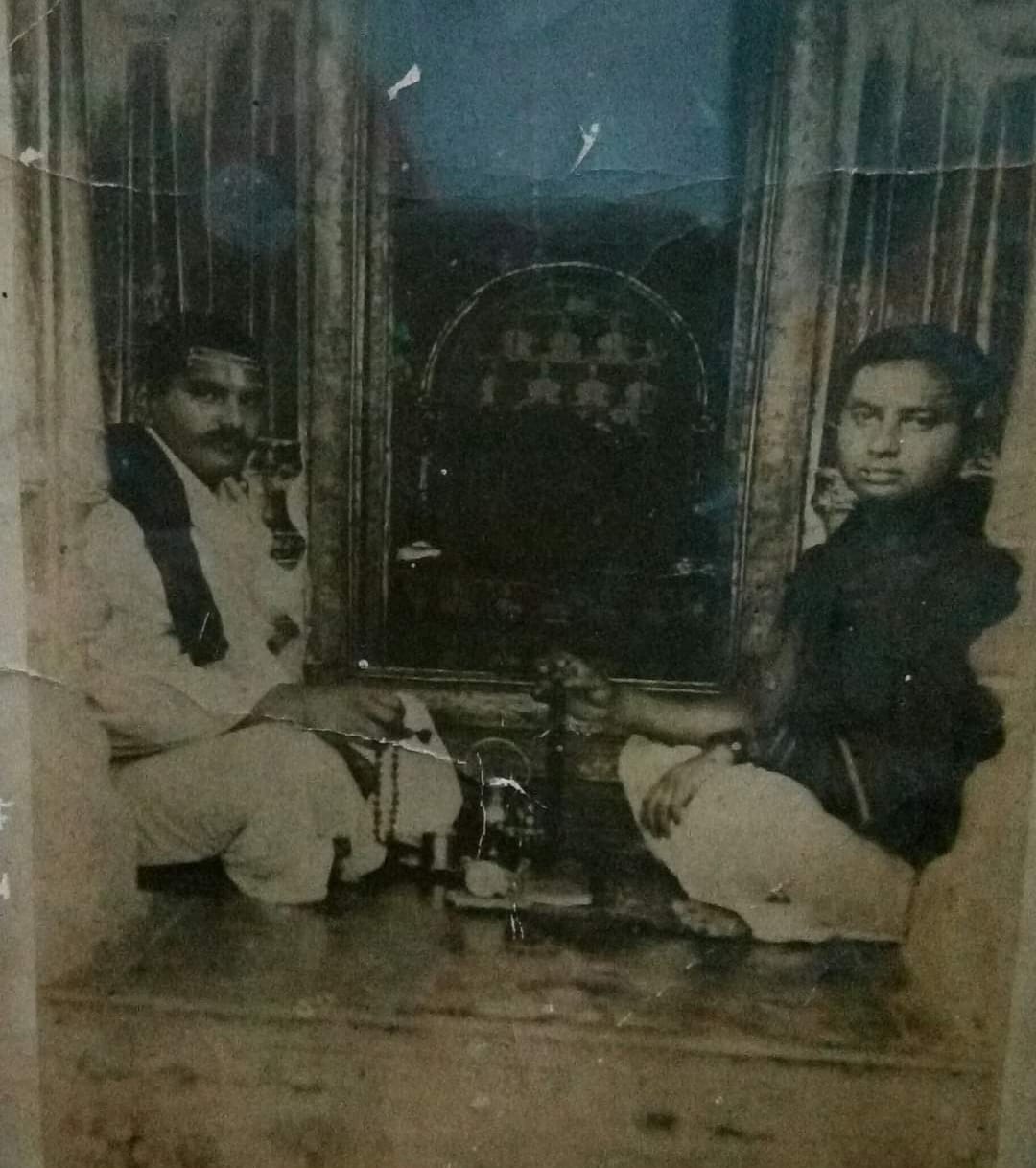 पुरातन गर्भगृह एवं पूजन